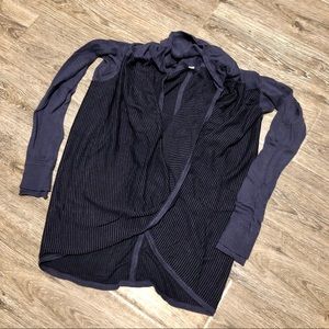 Lululemon iconic wrap